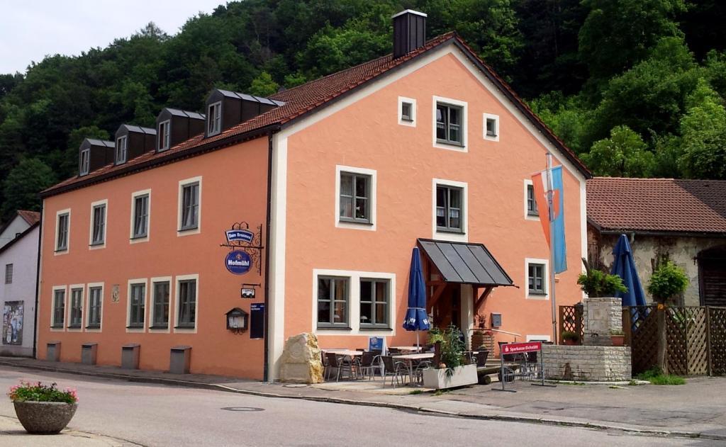 Gasthof Zum Brunnen Mörnsheim المظهر الخارجي الصورة